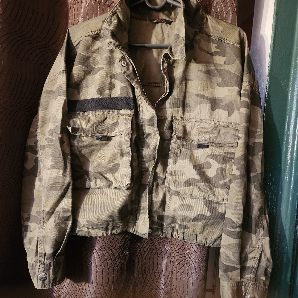 Crop jacket